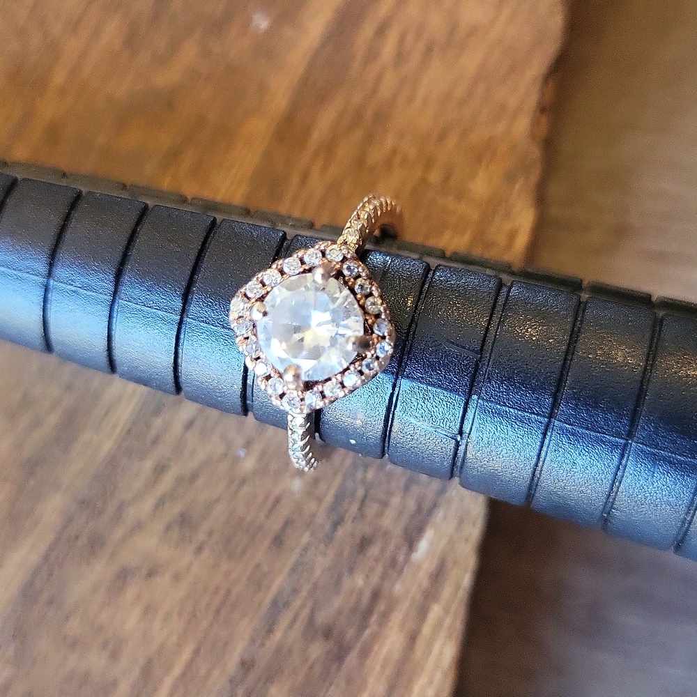 Vtg Gold Tone Engagement Ring, Clear Stone Halo Setting Pave Band, Size 4.25 - Picture 9 of 13